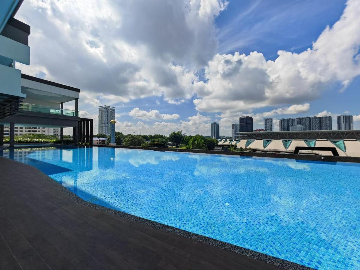 Twin Tower Jb By Sc Apartment *